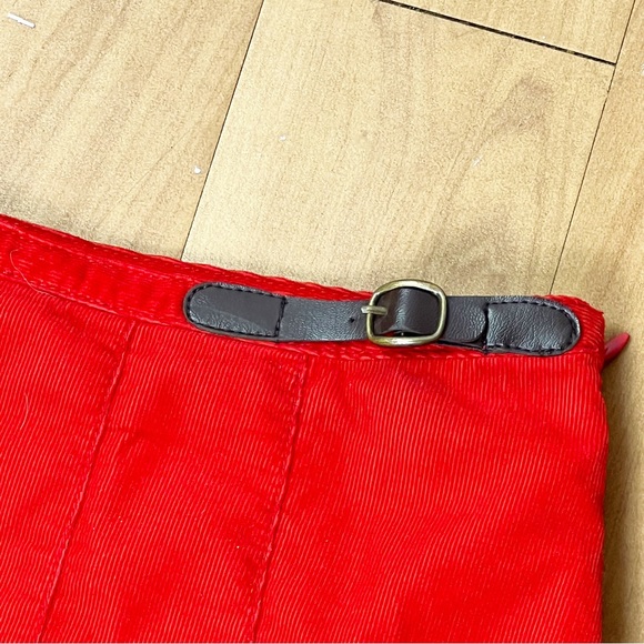 Laura Ashley Red Cord Corduroy Cotton Pleated Buckle Skirt UK Size 10 - Picture 3 of 7